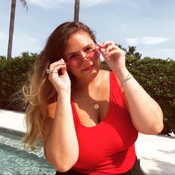 Meet your Posher, Jessica - Picture 1 of 1